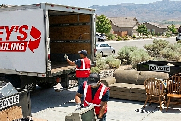 How Recycling Works With Junk Removal in Reno